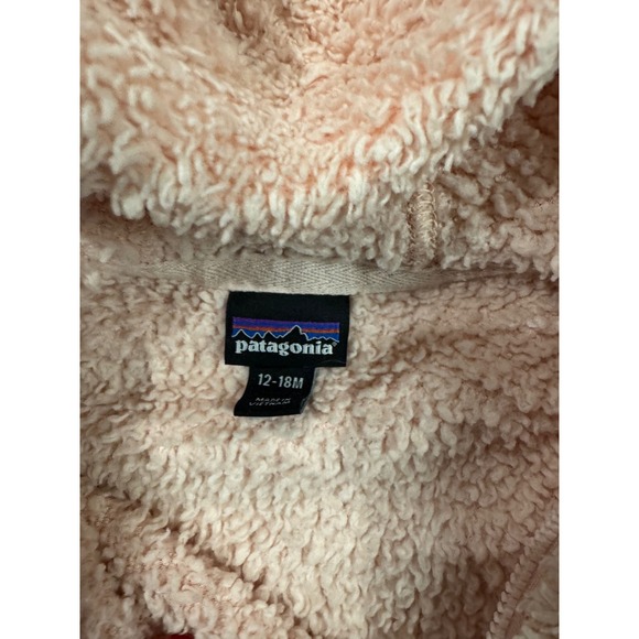 Patagonia Baby Girls Pink Fleece Hooded Jacket Size 12-18 Months Cozy Outdoor - Picture 4 of 5